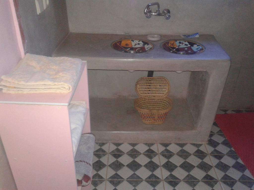 Auberge Le Jardin De La Source Ait Ben Ali Bilik gambar